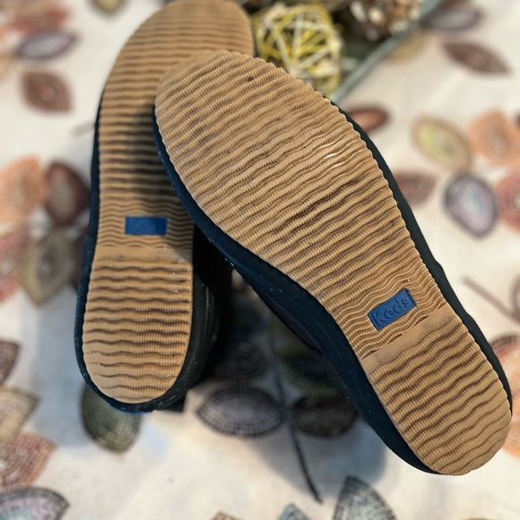 Keds sneaker boot. Super cute! Size 10. Leather laces - Picture 5 of 7